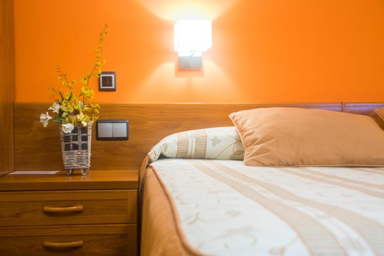 Hotel Los 5 Pinos — Fotos 1